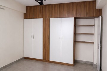 Room in 1 BHK Apartment at Bhagirathi Heights, Pimpri Chinchwad Pcmc – for Rent