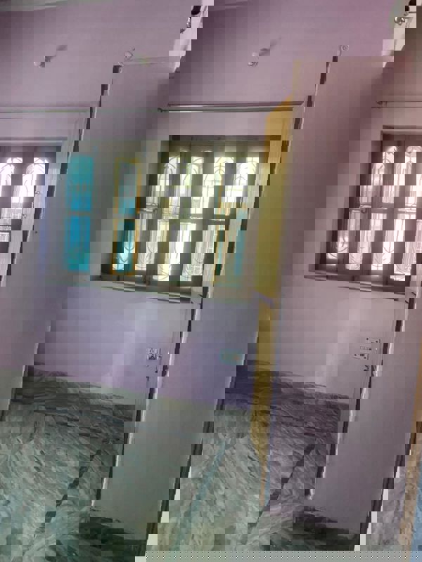 2 BHK Builder Floor For Rent in Canal Road