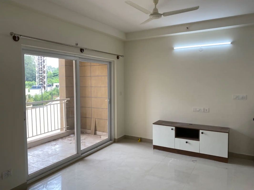 3 BHK + Basement Apartment For Rent in Mantri Webcity