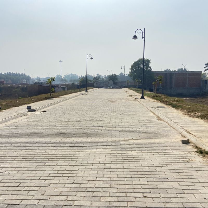 Plot For Sale in 3B Estate 95