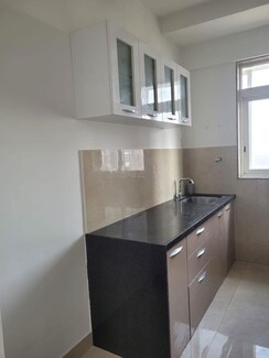 2 BHK Apartment For Rent in Adani Ten BKC