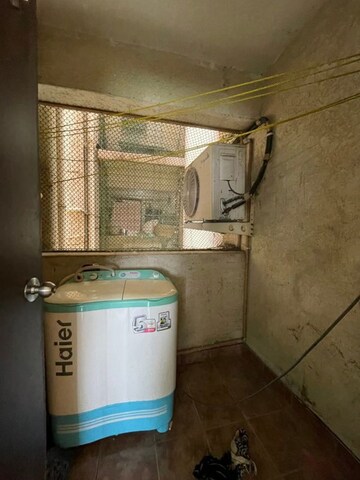 Furnished Amenities in 3 BHK Apartment at Lodha Splendora, Ghodbunder Road – for Rent