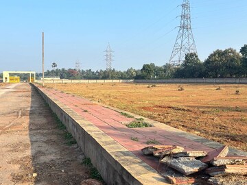  Plot For Sale in Manneguda