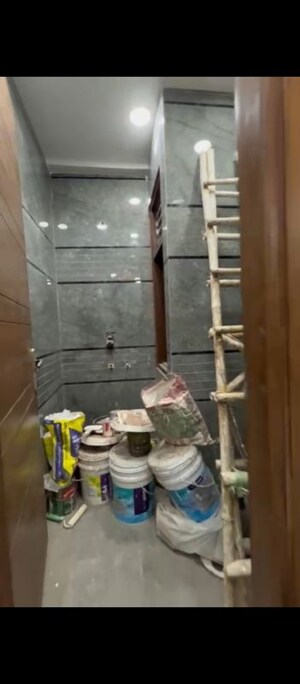 Furnished Amenities in 2 BHK Builder Floor at Nawada – for Sale