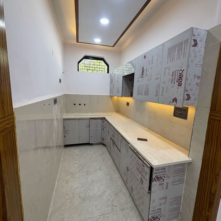 Kitchen, ashoka enclave 3 Bedroom 1805 Sq.Ft. Builder Floor In Ashoka Enclave Faridabad 9872402