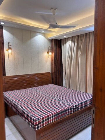 Bedroom in 3 BHK Builder Floor at Safdarjung Enclave – for Rent