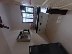 Master Bedroom in 1 BHK Apartment at Worli – for Rent