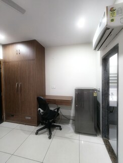1 RkBuilder Floor For Rent in Ansal Plaza Sector-23