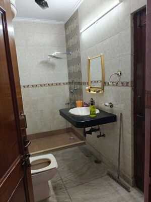 Bathroom in 2 BHK Builder Floor at Subhash Nagar – for Rent