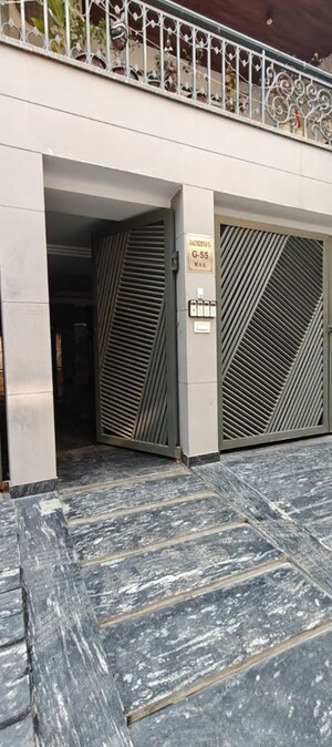 3 BHK Builder Floor – Exterior View View at Rajouri Garden - for Rent