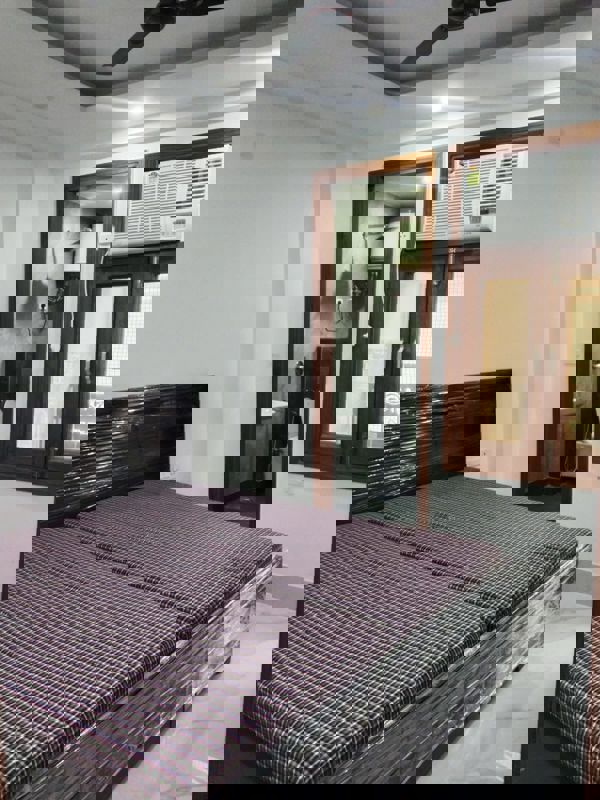 1 BHK Builder Floor For Rent in Saket