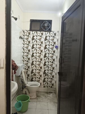Bathroom in 1 BHK Builder Floor at Nirman Vihar – for Rent