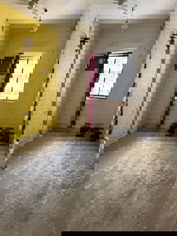 3 BHK 1500 Sq.Ft. Apartment in Reflex Satnam Apartment