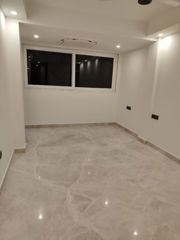 Cover Image, dlf phase i 6+ Bedroom 1868 Sq.Ft. Builder Floor In Dlf Phase I Gurgaon 9872994