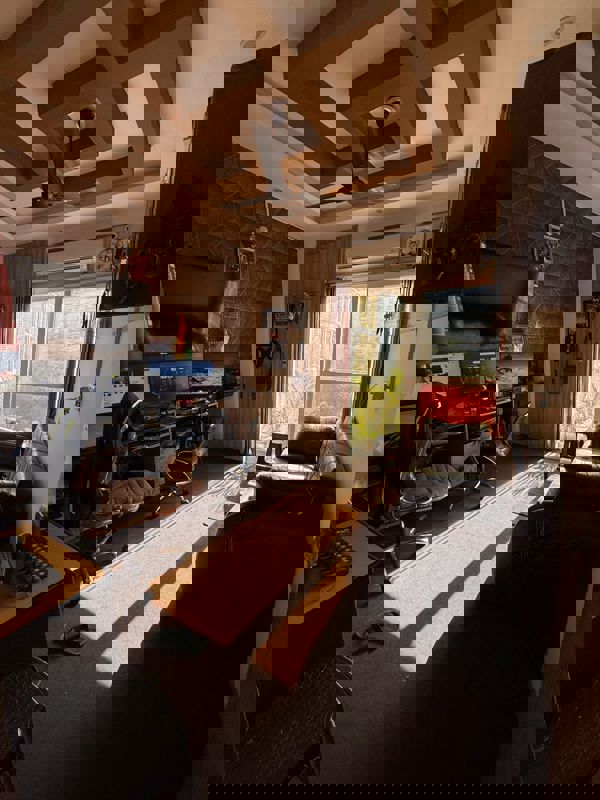 2 BHK Builder Floor For Rent in Aman Vihar