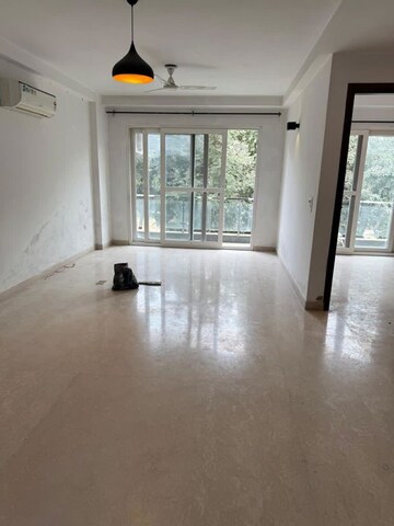 Room in 3 BHK Builder Floor at Saket – for Rent