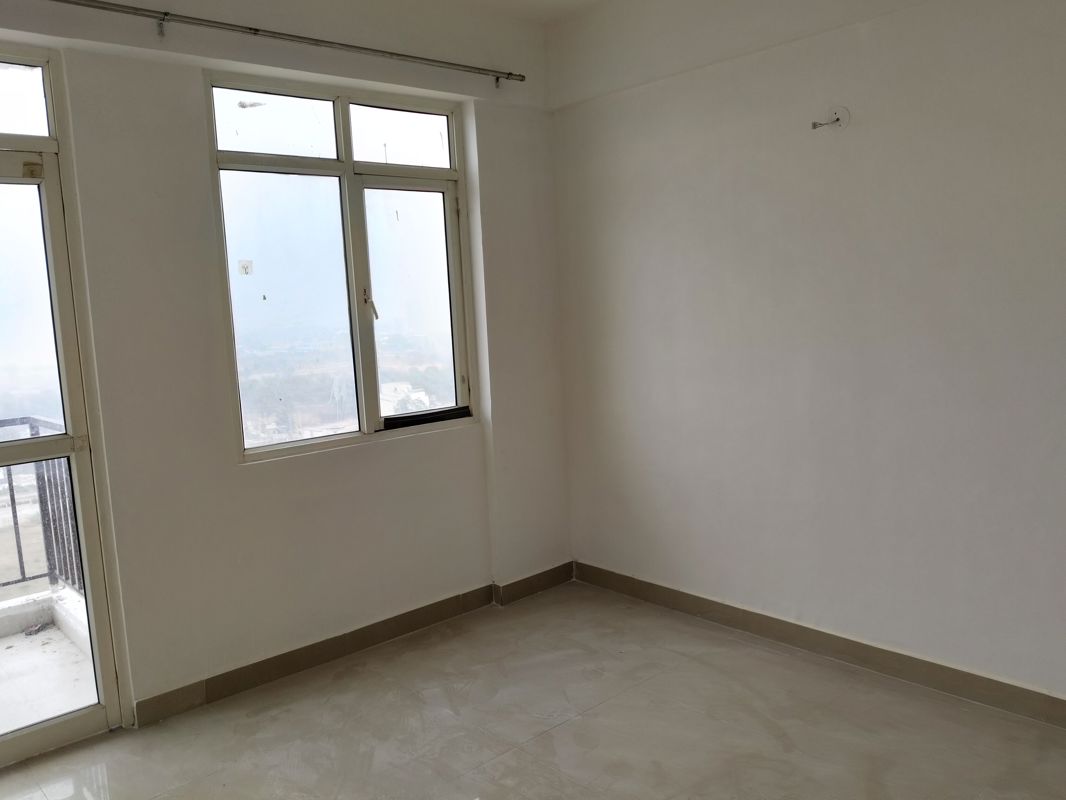 2 BHK Apartment For Sale in Suncity Avenue 76