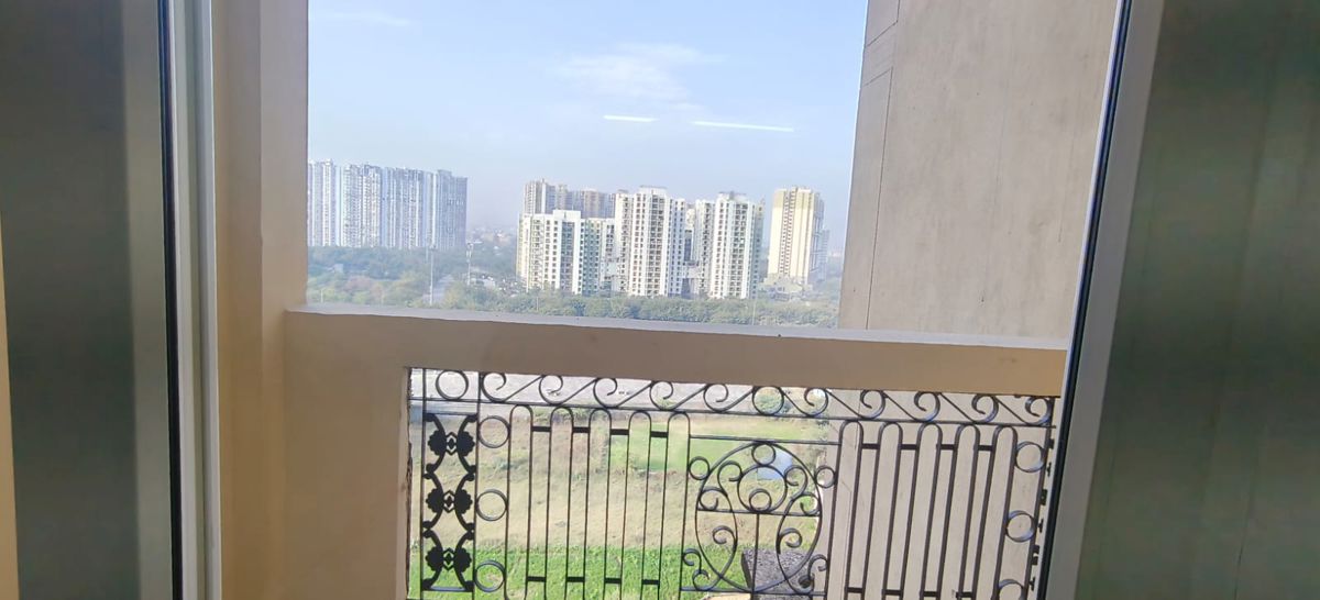 2 BHK 1020 Sq.Ft. Apartment in Supertech The Romano