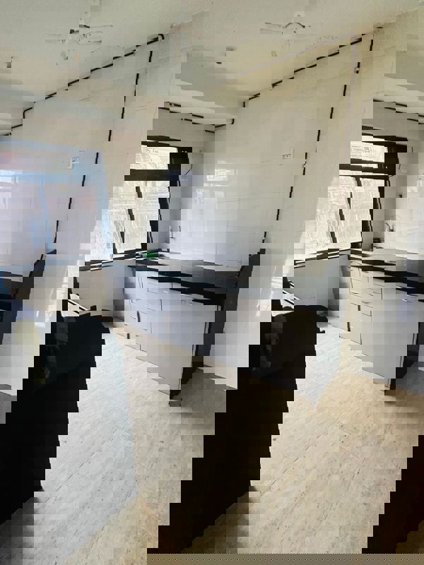 3 BHK 950 Sq.Ft. Apartment in Meena Parvati Sadan