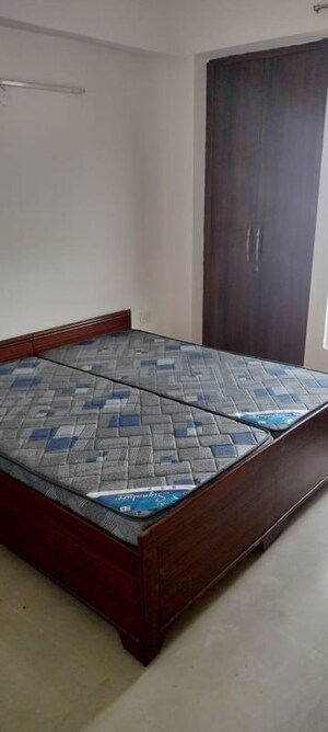 Bedroom in 2 BHK Apartment at Supertech Cape Town, Sector 74 – for Rent