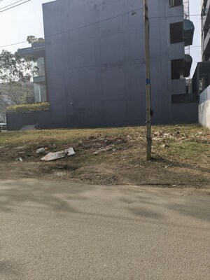  Plot For Sale in Dlf Phase ii