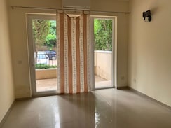 3 BHK + Extra Room Builder Floor For Sale in Emaar MGF Emerald Hills