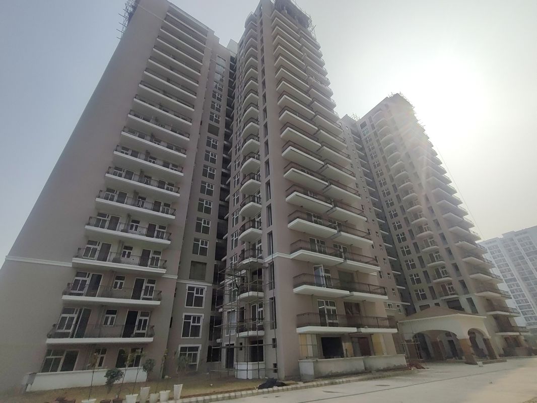 2 BHK Apartment For Sale in Omaxe Hazratganj Residency