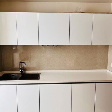 Furnished Amenities in 3 BHK Apartment at Mahindra Luminare, Sector 59 – for Rent