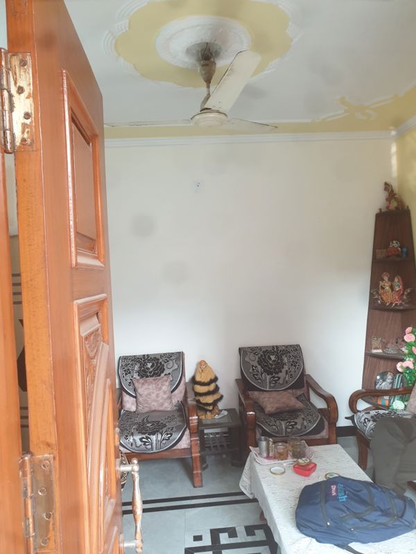 2.5 BHK + Extra Room Independent House For Rent in Sector 16