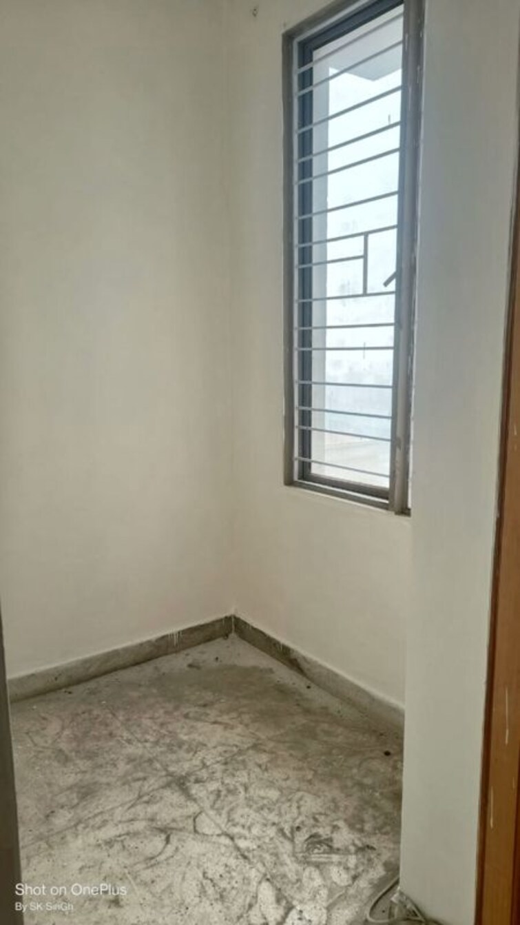 Room, dwarka 3 Bedroom 1600 Sq.Ft. Apartment In Dwarka Delhi 9874902