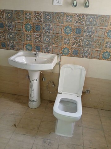 Bathroom in 3 BHK Apartment at Migsun Ultimo, Omicron Iii Greater Noida – for Sale