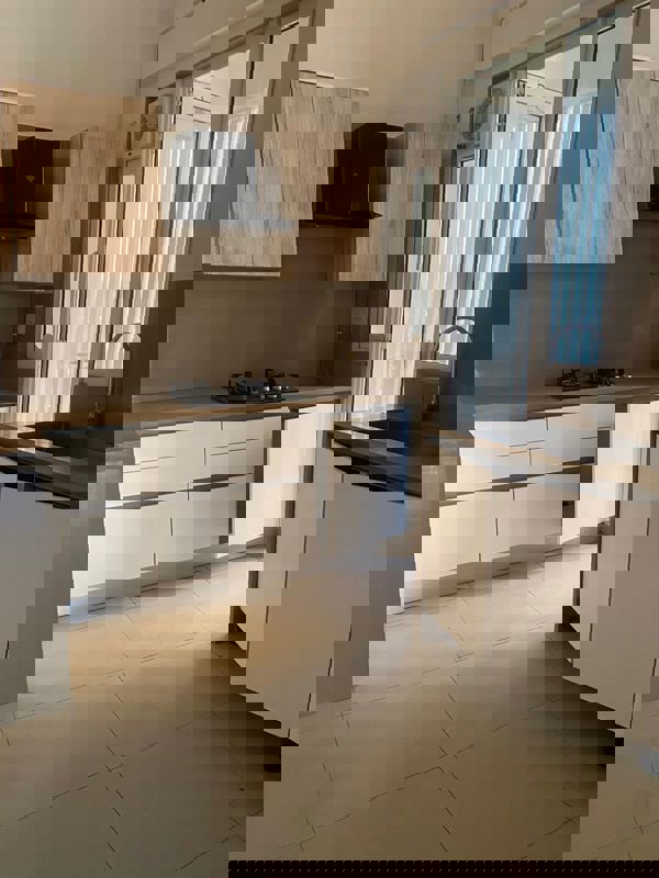 3 BHK 1600 Sq.Ft. Apartment in Mantra Mirari