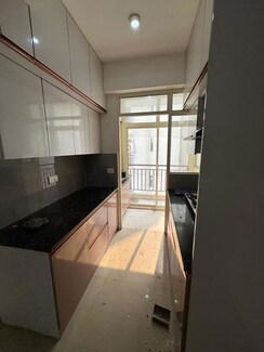 2 BHK Apartment For Rent in Suncity Avenue 76