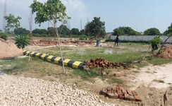 Plot For Sale in Raebareli Road