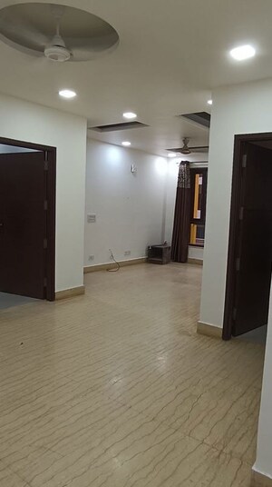 Room in 3 BHK Apartment at Clarion The Legend, Sector 57 – for Rent