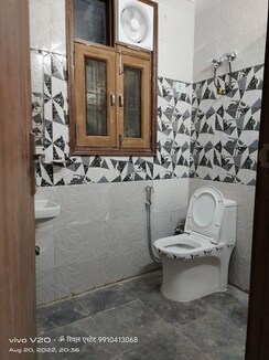 2 BHK + Servant Room Builder Floor For Rent in Risland Sky Mansion