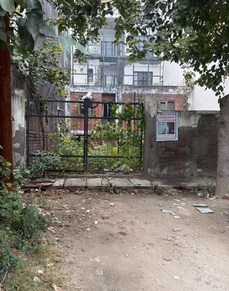 Cover Image, sector 22  112 Sq.Mt. Plot In Sector 22 Noida 9876695