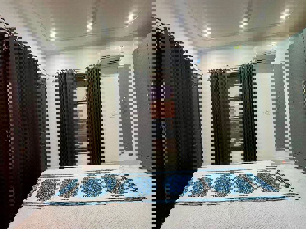 2 BHK + Extra Room Builder Floor For Rent in Sector 31