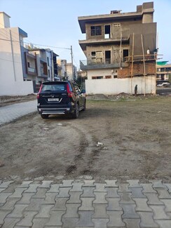 Plot For Sale in Sector 18