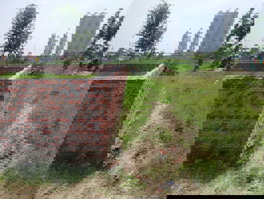 Plot For Sale in Tata Destination 150