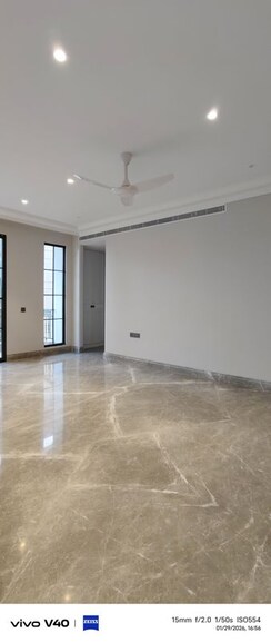 3 BHK + Servant Room Builder Floor For Sale in Defence Colony