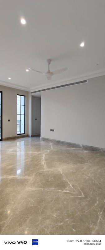 3 BHK + Servant Room Builder Floor For Sale in Defence Colony