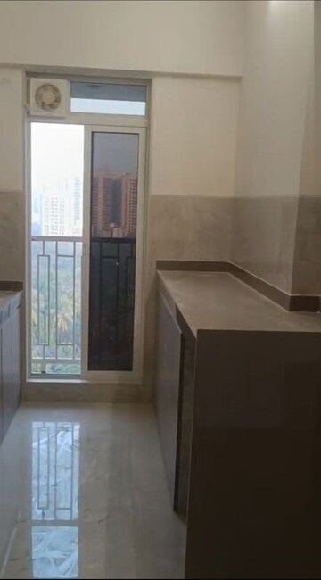 Room in 1 BHK Apartment at Crescent Silverwoods, Powai – for Rent