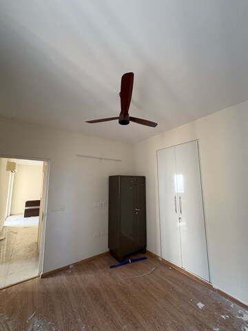 Room in 2.5 BHK Apartment at Experion The Heart Song, Sector 108 – for Rent