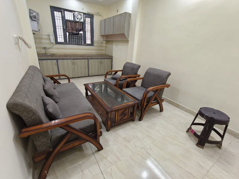 1 BHK 650 Sq.Ft. Builder Floor in Minarch Tower