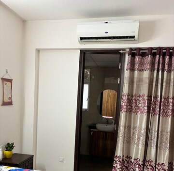 Building Lobby in 2.5 BHK Builder Floor at Smart World Gems, Sector 89 – for Rent