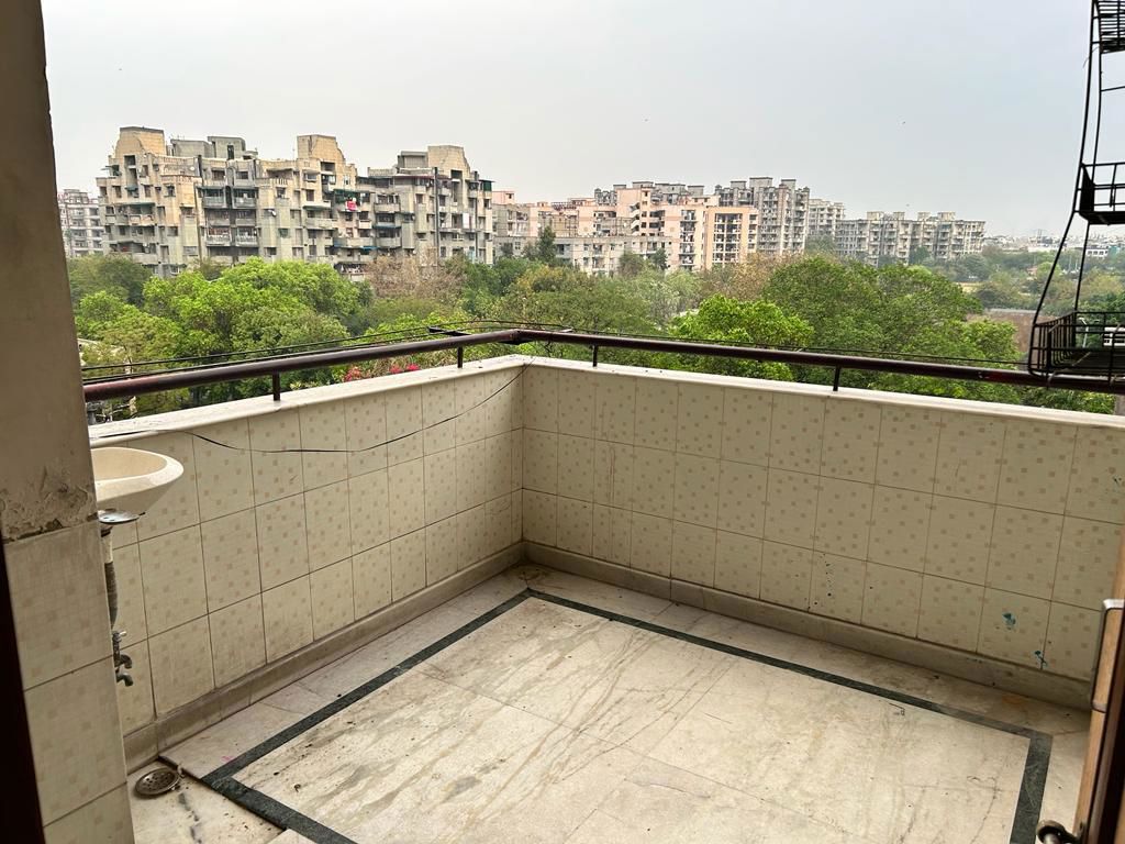 3.5 BHK + Servant Room Apartment For Rent in Sector 10 Dwarka