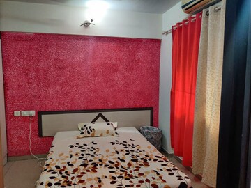 Bedroom in 3 BHK Apartment at Shagun CHS, Malad East – for Rent