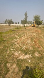 800 Sq.Ft. Plot in Rohania