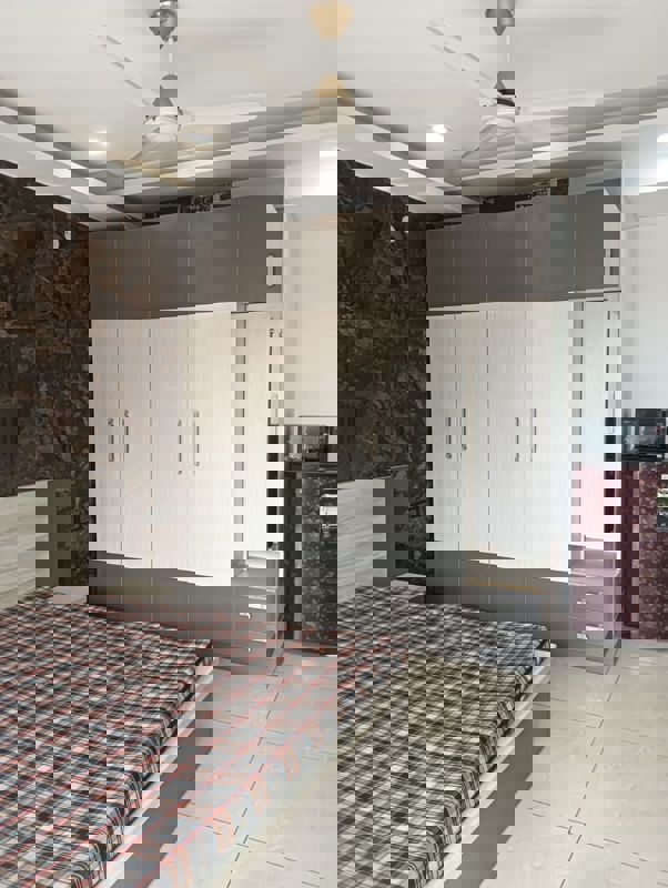 1 RkPenthouse For Rent in Unitech South City 1